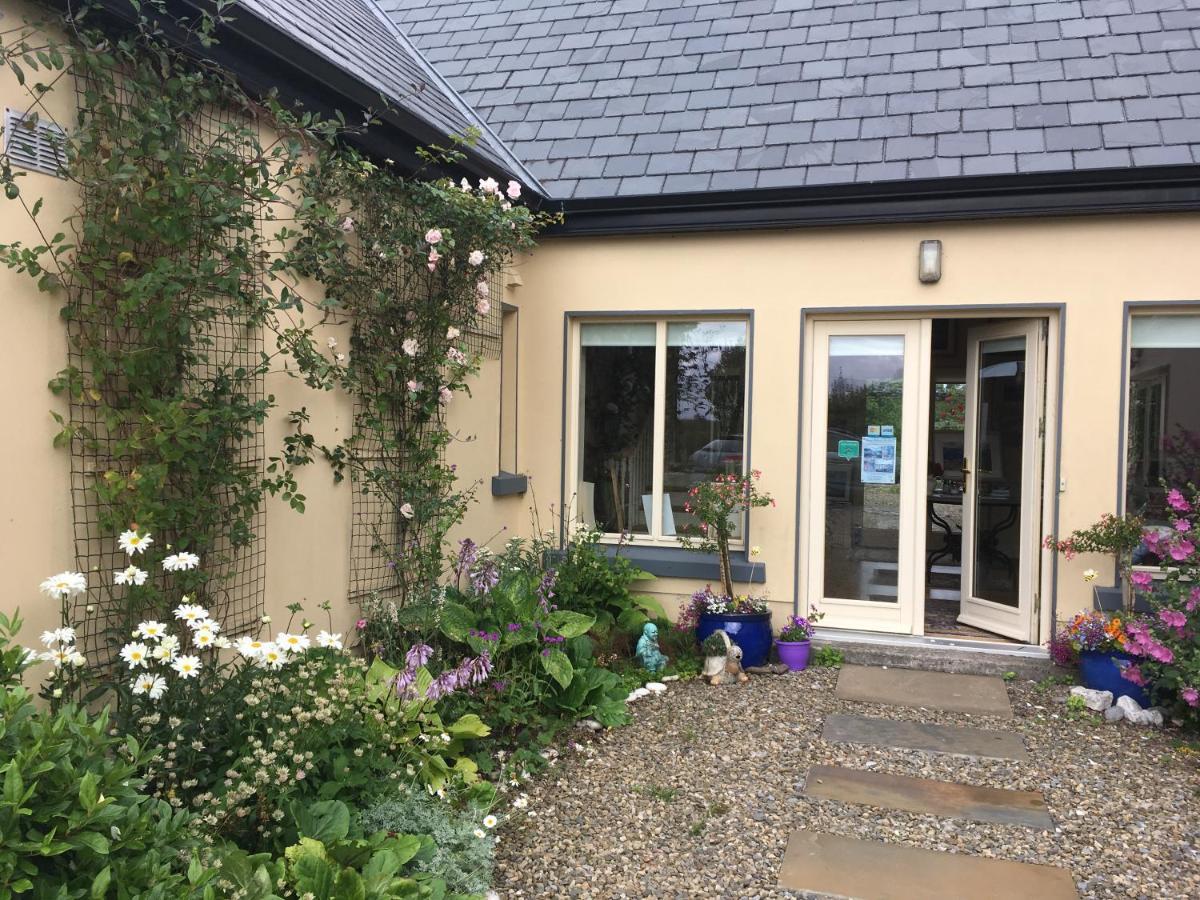 Atlantic Garden Lodge,art &garden Lisdoonvarna