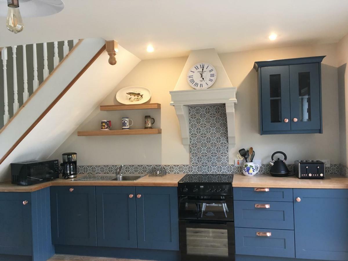 Atlantic Garden Lodge,art &garden Apartment Lisdoonvarna