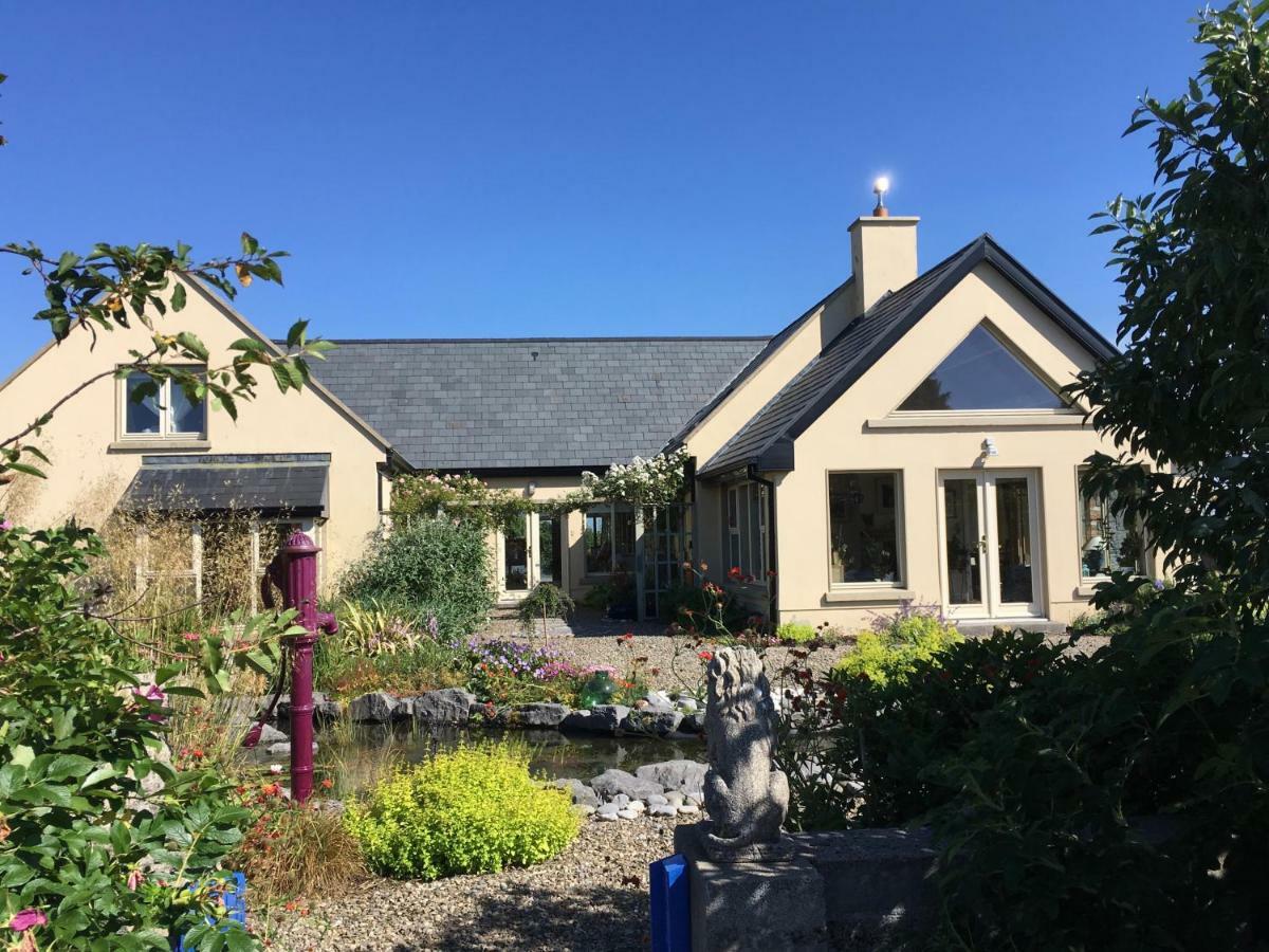 Atlantic Garden Lodge,art &garden Apartment Lisdoonvarna